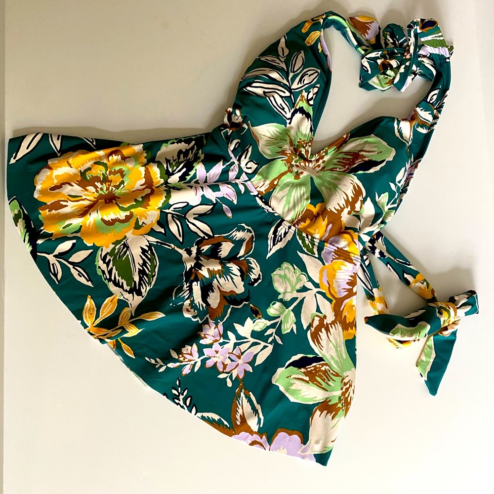 Halter Swim Top Studio Anne Cole SKU 20ST24912
